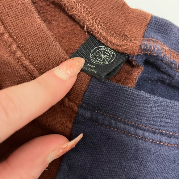 Urban Outfitters, San Francisco Spliced Crew Neck Sweatshirt. Size: M - Picture 7 of 9